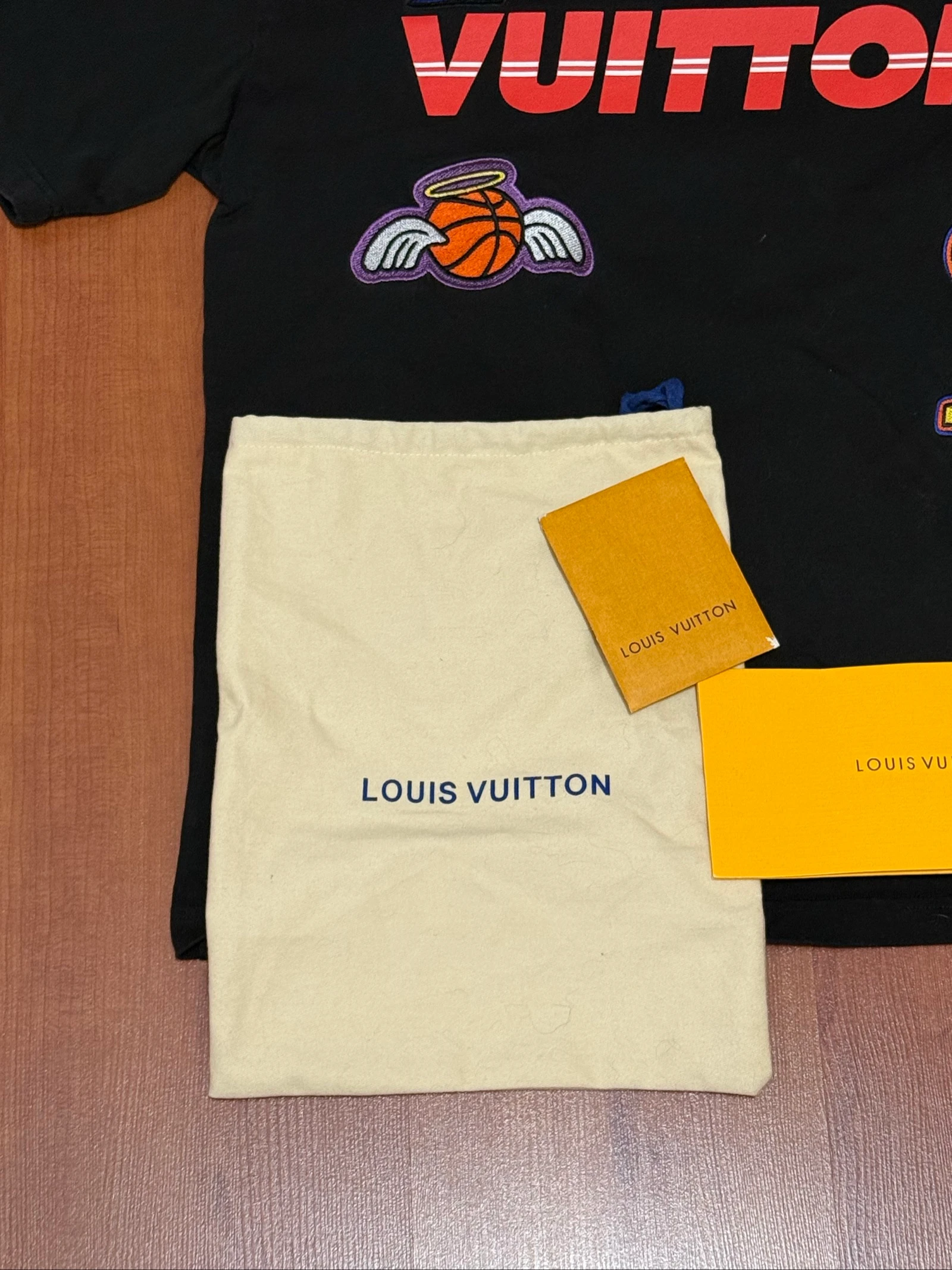 Tee-shirt NBA Noir – Taille M – Fabriqué en Italie – Avec facture d'origine – photo 2